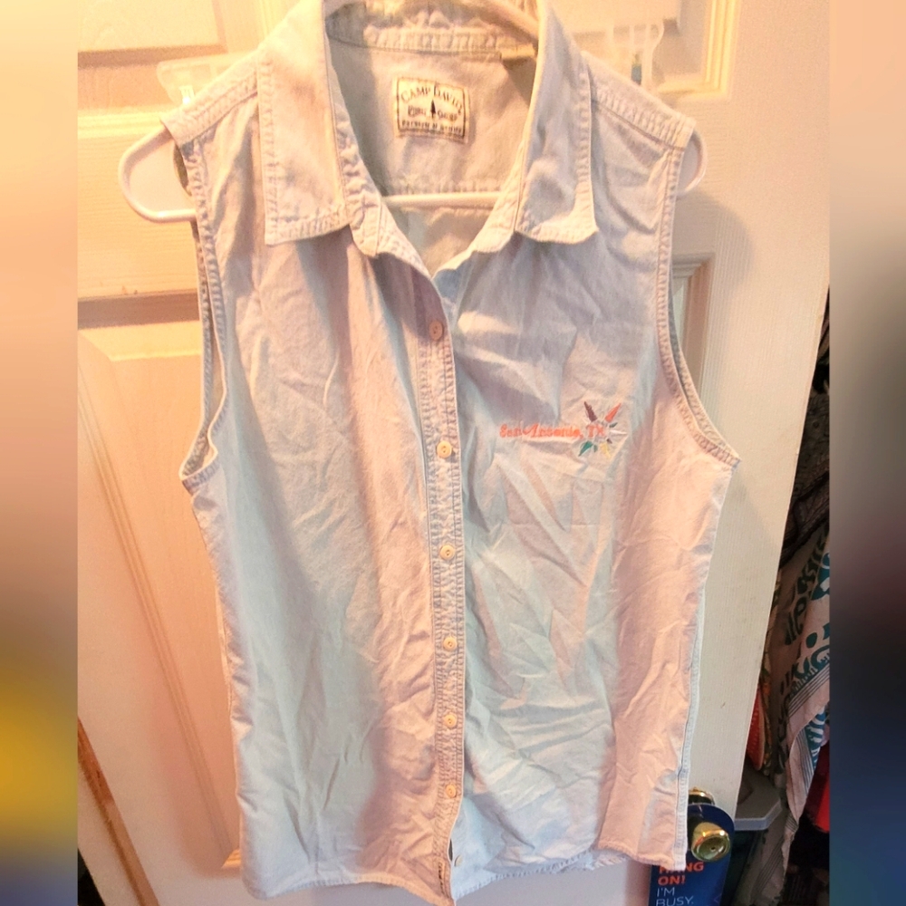 Camp David Sleeveless Button-Up San Antonio Denim Shirt